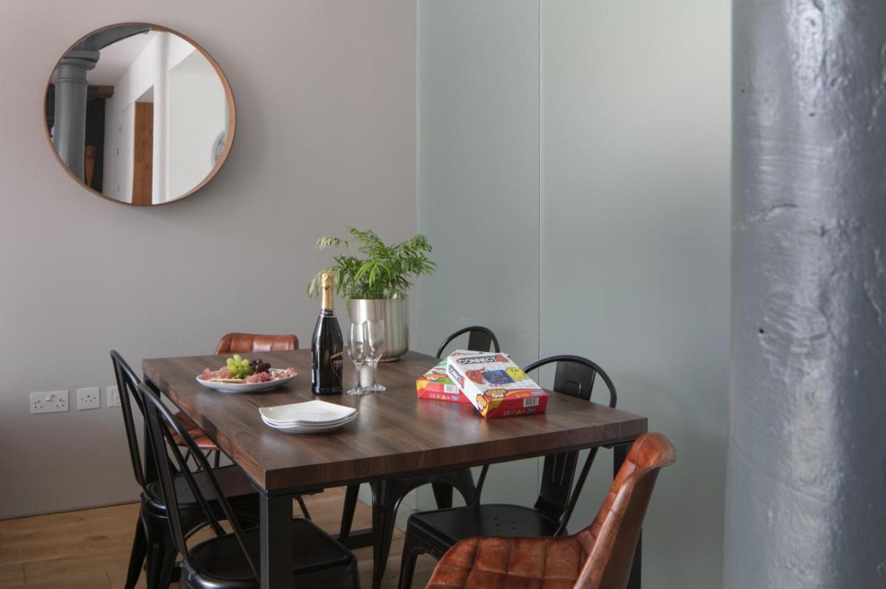 Two-Bedroom Apartment At Royal William Yard, Плимът Екстериор снимка